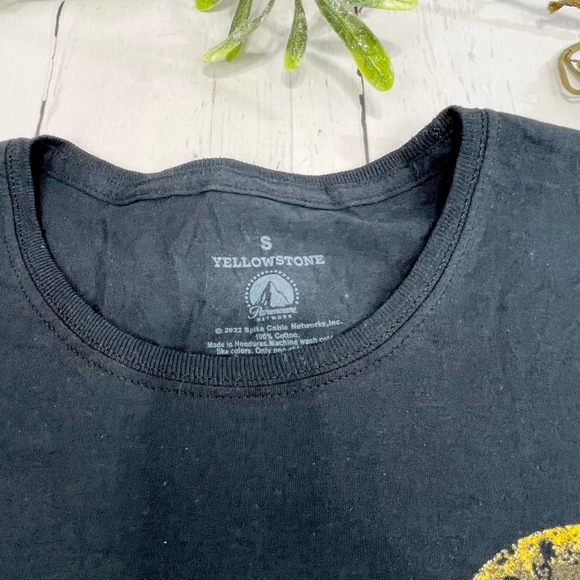 Yellowstone Black Short Sleeve T-Shirt "Don't Make Me Go Beth Dutton On You" - Picture 3 of 6